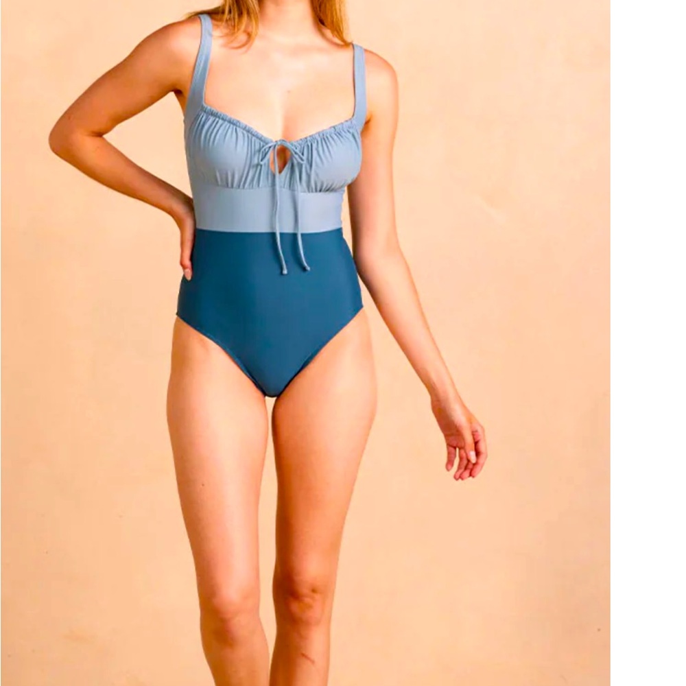 Summersalt women’s The Gulf Gathered Keyhole - One Piece size 10